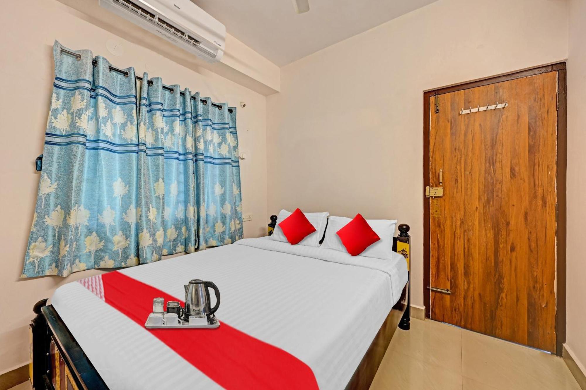 Hotel O Coastal Inn Luxury Service Apartments Kākināda Extérieur photo
